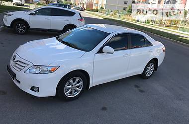 Седан Toyota Camry 2010 в Вінниці