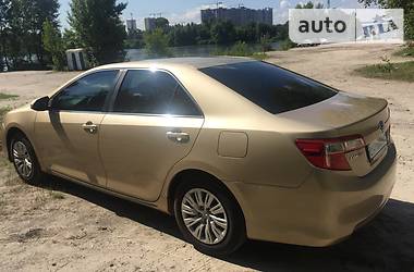 Седан Toyota Camry 2012 в Києві