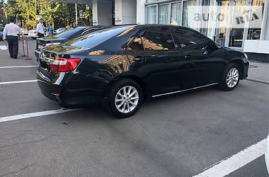 Седан Toyota Camry 2013 в Харькове