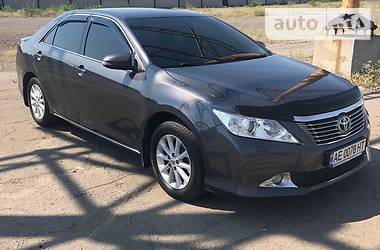 Седан Toyota Camry 2012 в Днепре