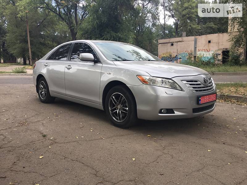 Седан Toyota Camry 2007 в Запорожье