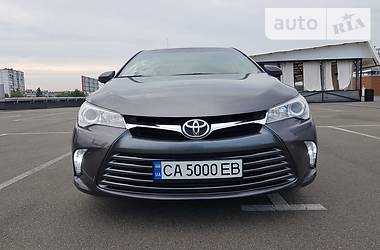 Седан Toyota Camry 2015 в 