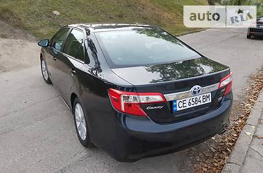 Седан Toyota Camry 2013 в Киеве