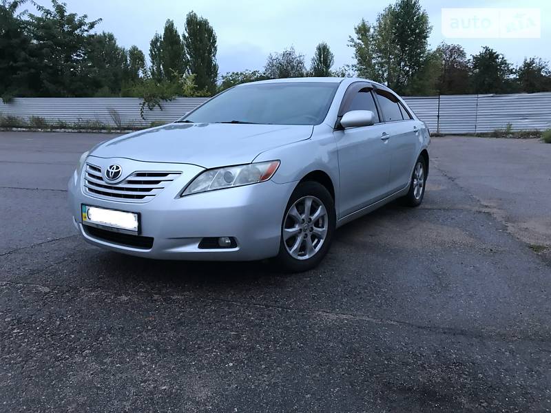 Седан Toyota Camry 2007 в Черкасах