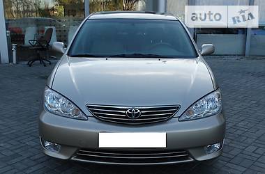 Седан Toyota Camry 2006 в Днепре