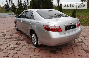 Седан Toyota Camry 2008 в Виннице