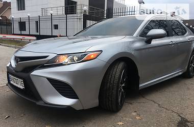 Седан Toyota Camry 2018 в Одессе