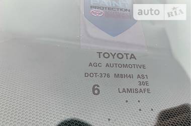 Седан Toyota Camry 2017 в Тернополе