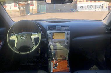 Седан Toyota Camry 2010 в Києві