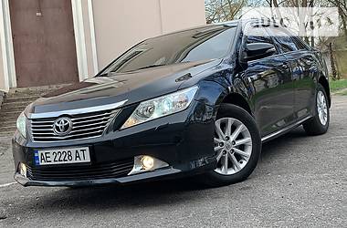 Седан Toyota Camry 2013 в Каменском