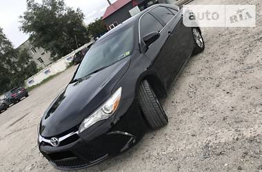Седан Toyota Camry 2015 в 