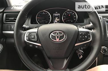 Седан Toyota Camry 2015 в 