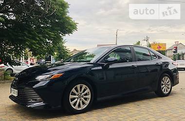 Седан Toyota Camry 2018 в Одессе