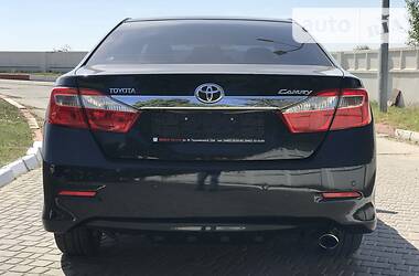 Седан Toyota Camry 2012 в 