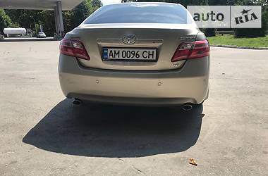 Седан Toyota Camry 2008 в Житомире