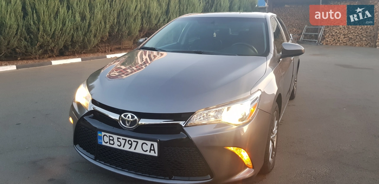 2016 Toyota Camry - мініатюра 2