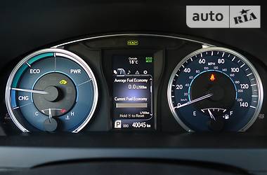 Седан Toyota Camry 2016 в 