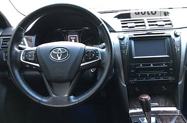 Седан Toyota Camry 2015 в Киеве