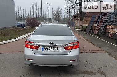 Седан Toyota Camry 2012 в Киеве