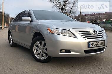 Седан Toyota Camry 2006 в Кропивницком