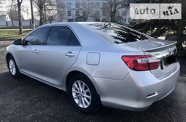 Седан Toyota Camry 2014 в 