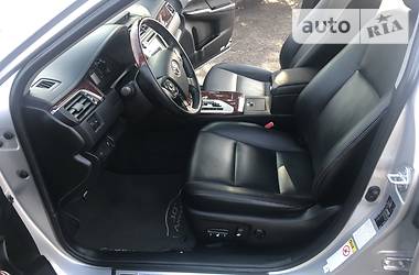 Седан Toyota Camry 2014 в 