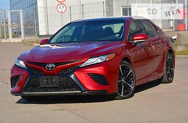 Седан Toyota Camry 2017 в 