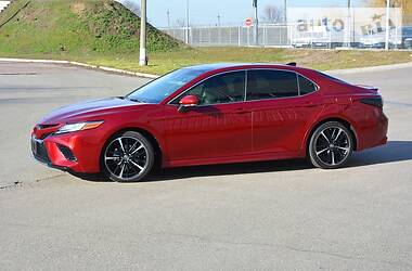 Седан Toyota Camry 2017 в 
