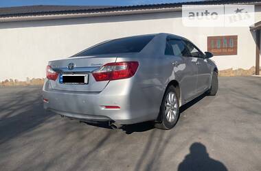 Седан Toyota Camry 2013 в 