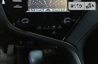 Седан Toyota Camry 2019 в 