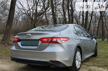 Седан Toyota Camry 2018 в 
