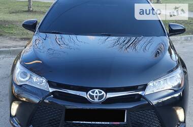 Седан Toyota Camry 2015 в 