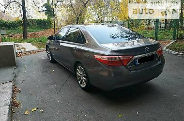 Седан Toyota Camry 2015 в 
