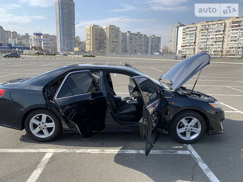 Седан Toyota Camry 2012 в Киеве фото 13 Седан Toyota Camry 2012 в Киеве