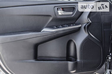 Седан Toyota Camry 2015 в 