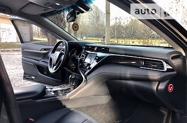 Седан Toyota Camry 2018 в 
