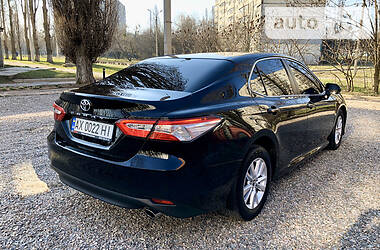 Седан Toyota Camry 2018 в 