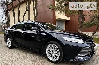 Седан Toyota Camry 2017 в 