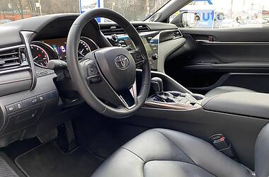 Седан Toyota Camry 2017 в 