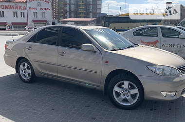 Седан Toyota Camry 2005 в 