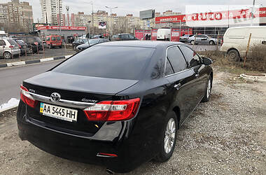 Седан Toyota Camry 2012 в 