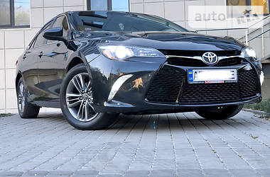 Седан Toyota Camry 2017 в 