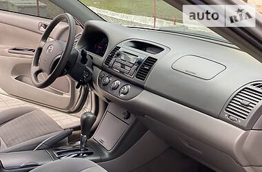 Седан Toyota Camry 2006 в 