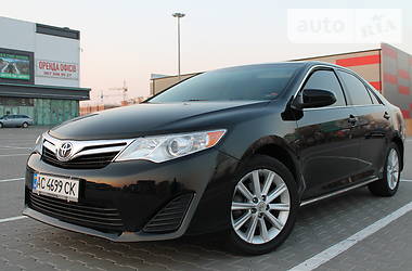 Седан Toyota Camry 2014 в 