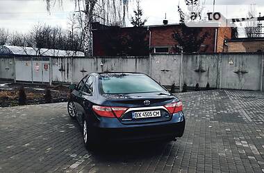 Седан Toyota Camry 2015 в 