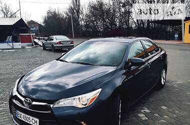 Седан Toyota Camry 2015 в 