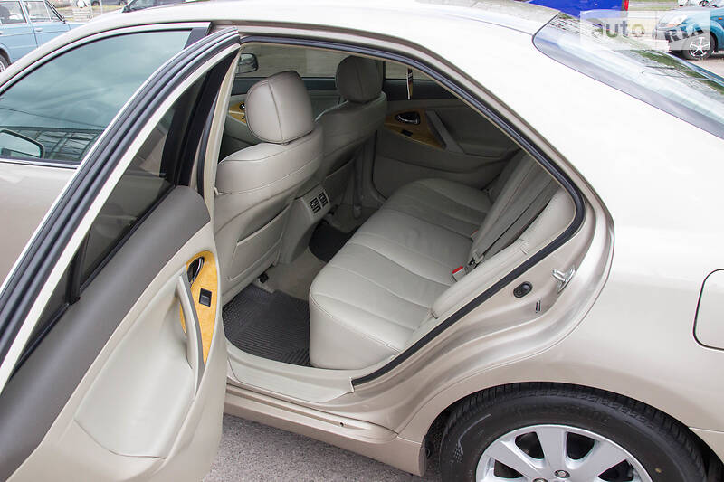 Седан Toyota Camry 2006 в Запоріжжі