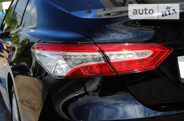 Седан Toyota Camry 2017 в 