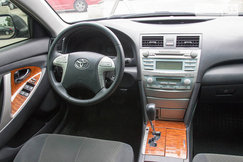 Седан Toyota Camry 2008 в Запоріжжі