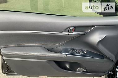 Седан Toyota Camry 2017 в 